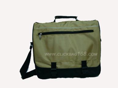 กระเป๋าเอกสารสีครีมทรงใหญ่คล้ายเป้ CLICK 0107